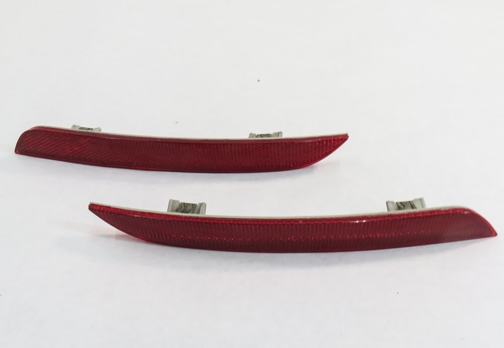 Thumbnail 2: 2011 BMW 535i (F10) LEFT & RIGHT REAR BUMPER MARKER REFLECTOR SET-2