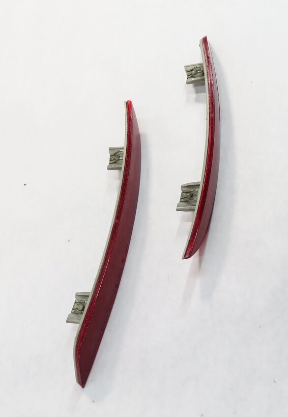 Thumbnail 3: 2011 BMW 535i (F10) LEFT & RIGHT REAR BUMPER MARKER REFLECTOR SET-2