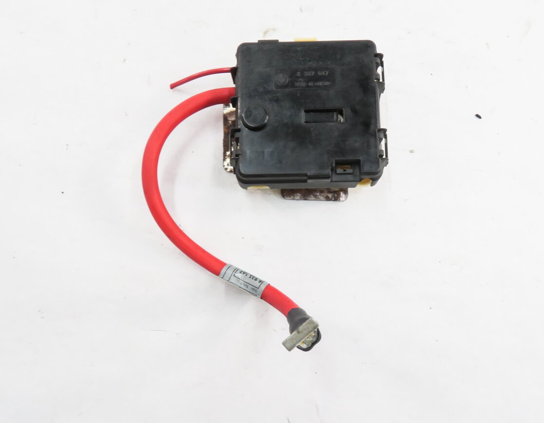 Thumbnail 2: 2004 BMW Z4 (E85) POSITIVE BATTERY POWER JUNCTION FUSE PLATE BOX