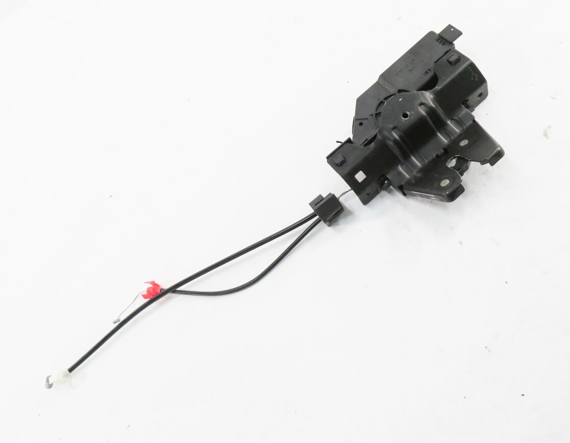 Thumbnail 1: 2004 BMW Z4 (E85) REAR TRUNK LOCK LATCH ACTUATOR