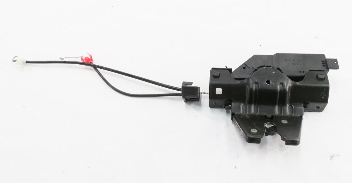 Thumbnail 2: 2004 BMW Z4 (E85) REAR TRUNK LOCK LATCH ACTUATOR
