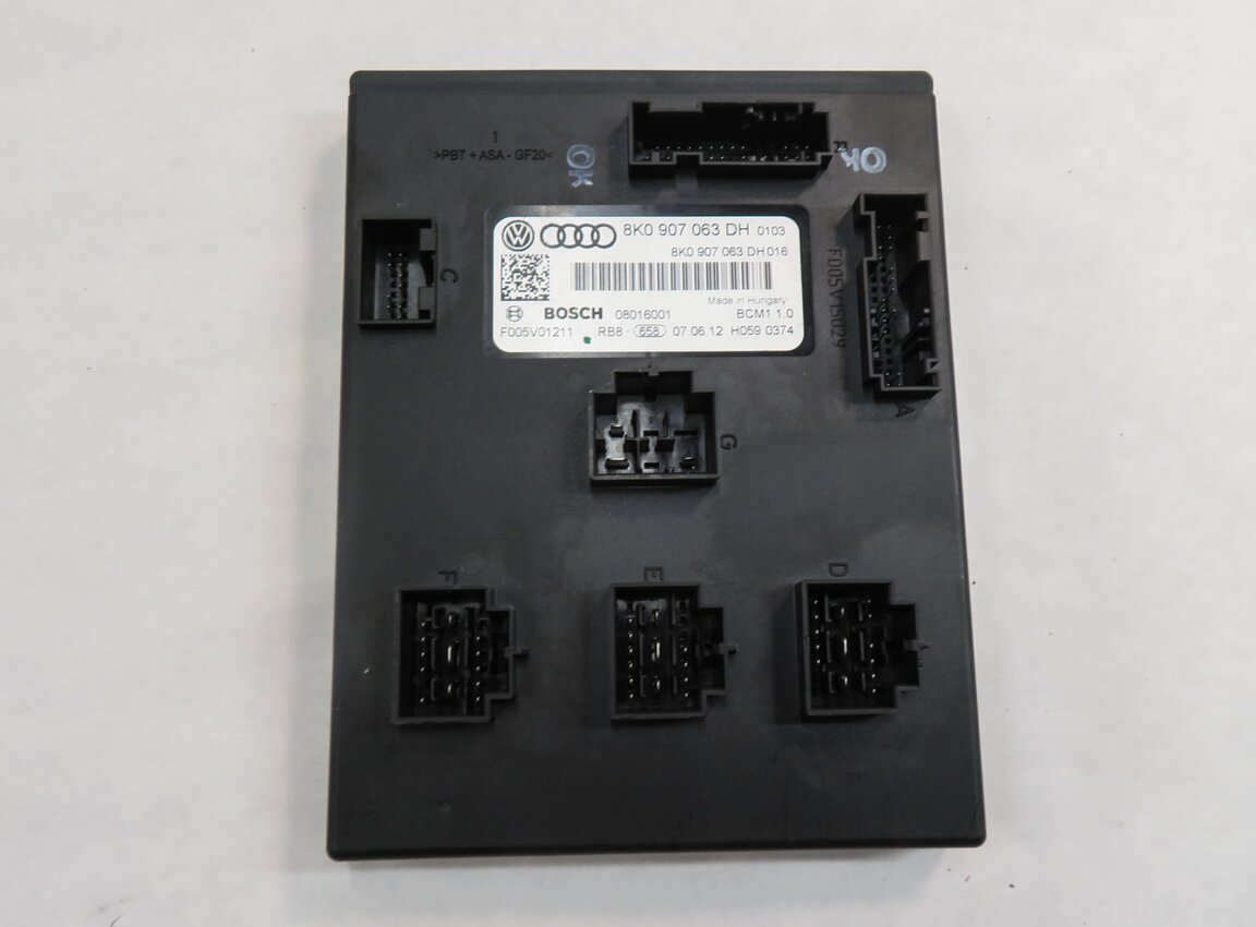 Thumbnail 6: 13 AUDI S5 (B8 8T) 3.0L CGXC SUPERCHARGED ENGINE BCM IMMOBILIZER MODULE KEY SET