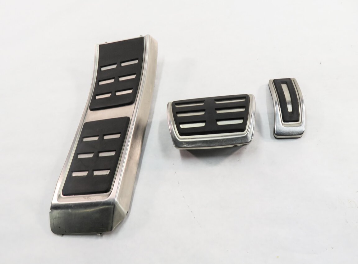 Thumbnail 2: 2013 AUDI S5 (B8 8T) GAS BRAKE REST PEDAL TRIM SET-3