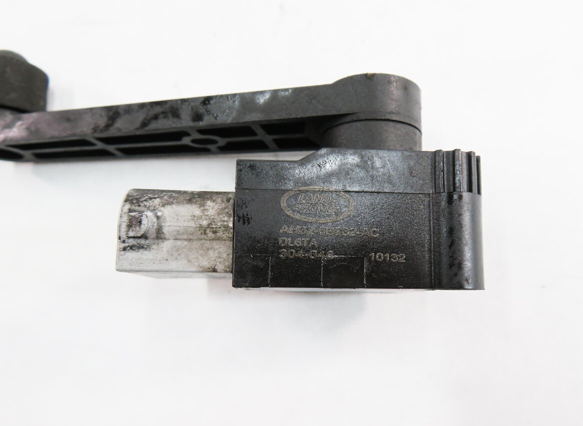 Thumbnail 6: 2010 RANGE ROVER SPORT (L320) LEFT DRIVER REAR SUSPENSION HEIGHT LEVEL SENSOR