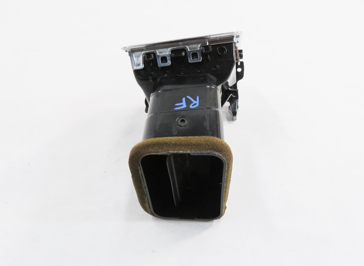 Thumbnail 5: 2010 RANGE ROVER SPORT (L320) RIGHT PASSENGER OUTER DASH HEATER A/C AIR VENT