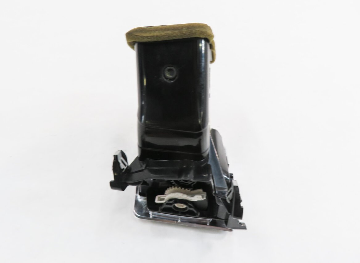 Thumbnail 6: 2010 RANGE ROVER SPORT (L320) RIGHT PASSENGER OUTER DASH HEATER A/C AIR VENT