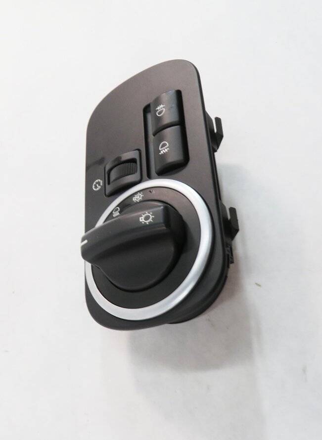 Thumbnail 3: 2010-2013 LAND ROVER LR4 - RANGE ROVER SPORT (L320) HEADLIGHT SWITCH CONTROL
