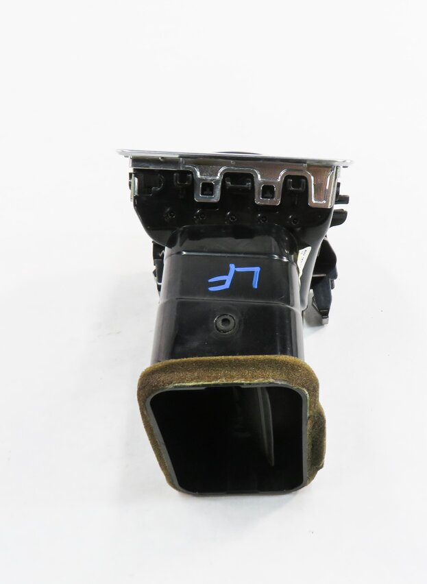 Thumbnail 5: 2010 RANGE ROVER SPORT (L320) LEFT DRIVER OUTER DASH HEATER A/C AIR VENT