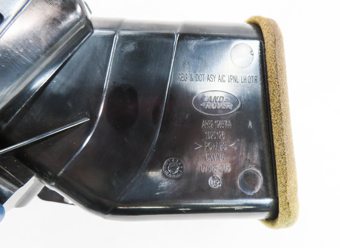 Thumbnail 7: 2010 RANGE ROVER SPORT (L320) LEFT DRIVER OUTER DASH HEATER A/C AIR VENT