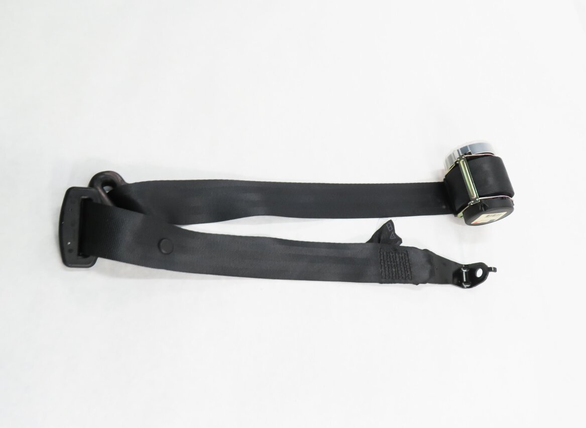 Thumbnail 4: 2010 RANGE ROVER SPORT (L320) REAR 2nd ROW - LEFT SEATBELT RETRACTOR (BLACK)
