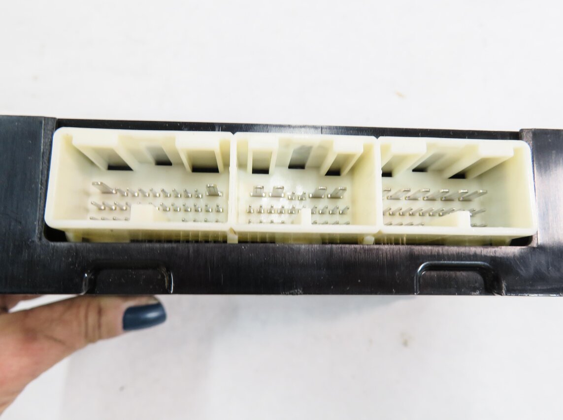 Thumbnail 7: 2010-2011 RANGE ROVER SPORT (L320) TEMPERATURE HEATER A/C CANBUS CONTROL MODULE