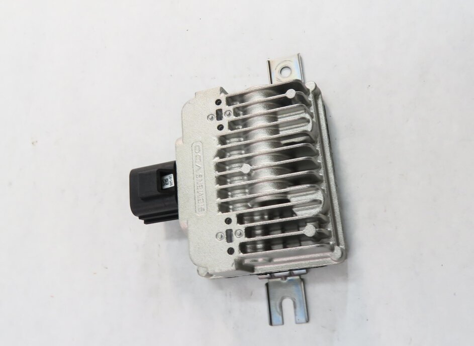 Thumbnail 3: 2010-2015 LR2 LR4 EVOQUE RANGE ROVER SPORT (L320 L538) FUEL PUMP CONTROL MODULE