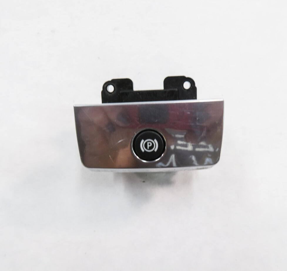 Thumbnail 2: 2010 RANGE ROVER SPORT (L320) PARKING BRAKE SWITCH BUTTON