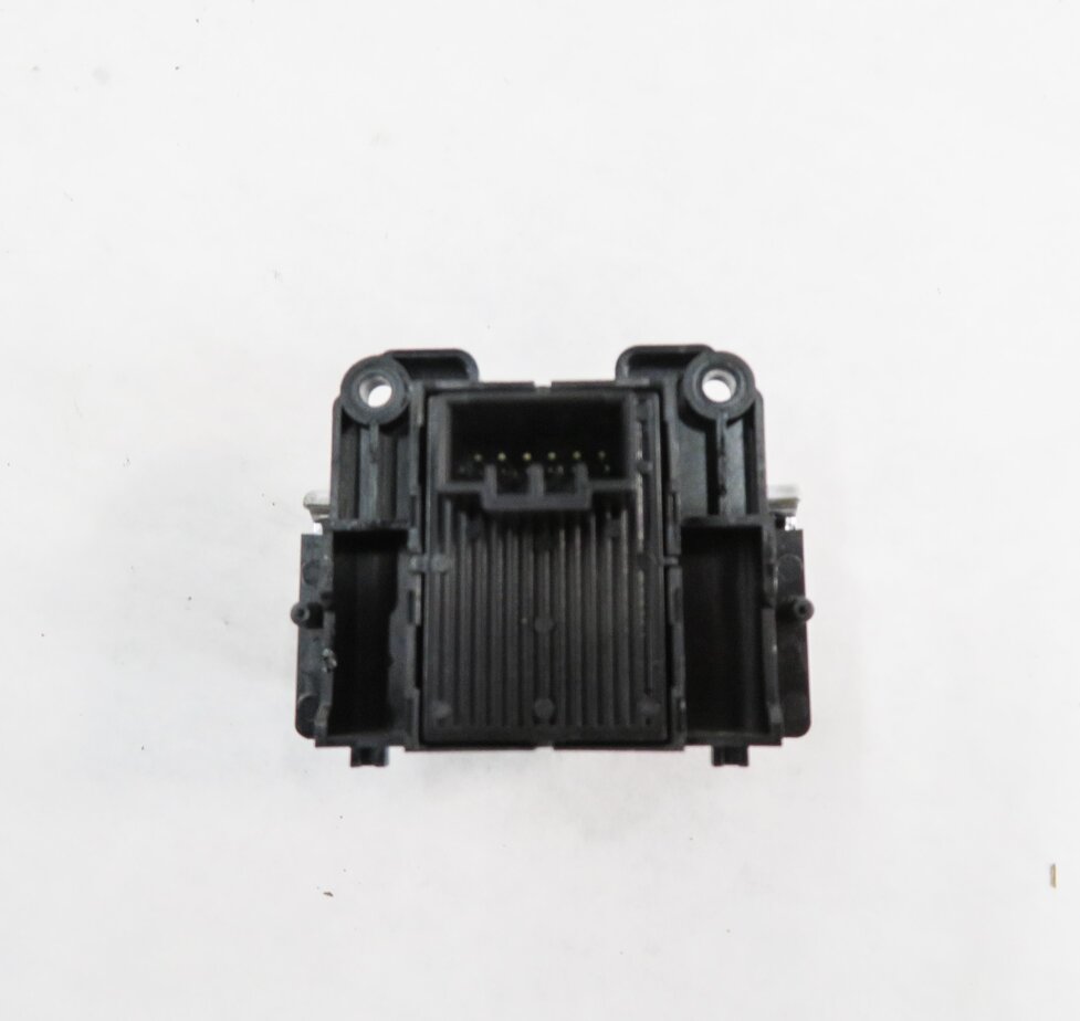 Thumbnail 6: 2010 RANGE ROVER SPORT (L320) PARKING BRAKE SWITCH BUTTON