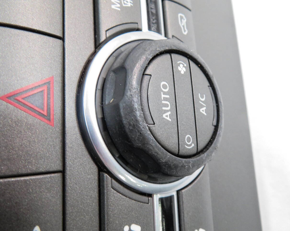 Thumbnail 9: 10-16 LR4 / RANGE ROVER SPORT (L320) FRONT HEATER A/C TEMPERATURE CONTROL PANEL
