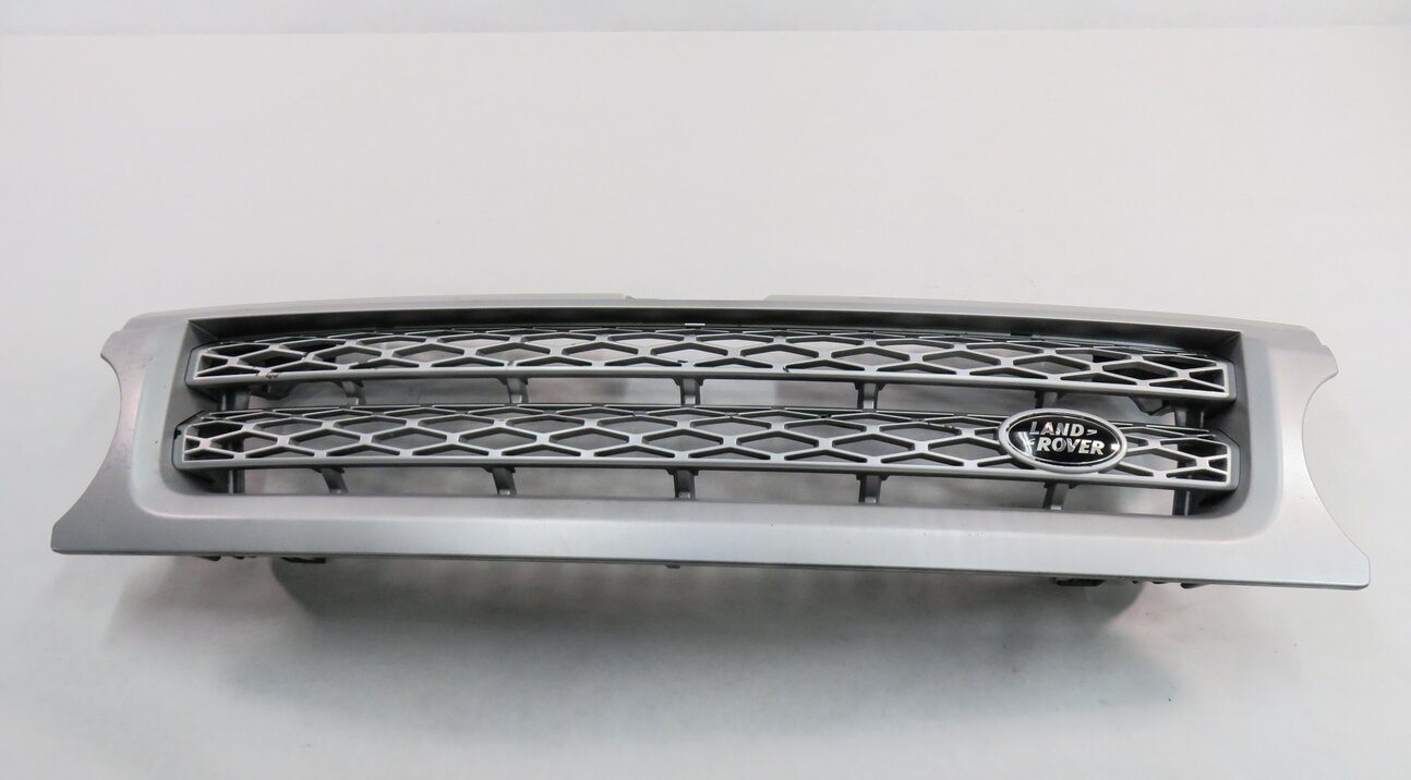 Thumbnail 2: 2010-2011 RANGE ROVER SPORT (L320) FRONT UPPER HOOD AIR VENT GRILLE TRIM