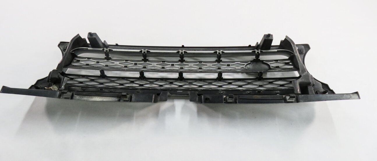 Thumbnail 7: 2010-2011 RANGE ROVER SPORT (L320) FRONT UPPER HOOD AIR VENT GRILLE TRIM