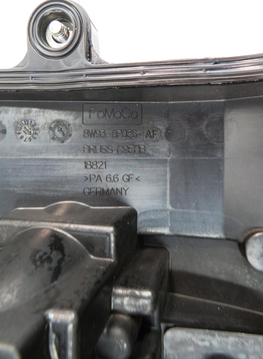 Thumbnail 8: 10-18 RANGE ROVER SPORT (L320 L322 L494 L405) 5.0L V8 - RIGHT ENGINE VALVE COVER
