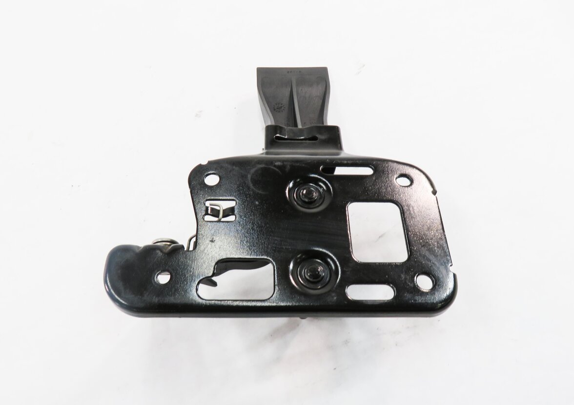 Thumbnail 6: 2013 AUDI S5 (B8 8T) FRONT HOOD SAFETY LATCH CATCH HOOK RELEASE LEVER