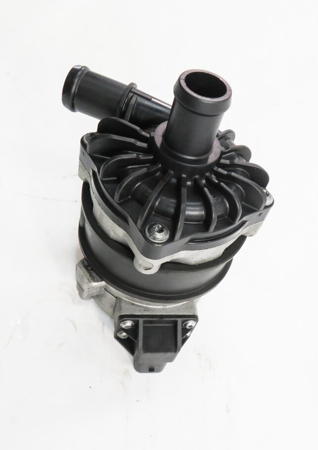 Thumbnail 4: 2013 AUDI S5 (B8 8T) 3.0L CGXC SUPERCHARGED ENGINE - AUX AUXILIARY WATER PUMP