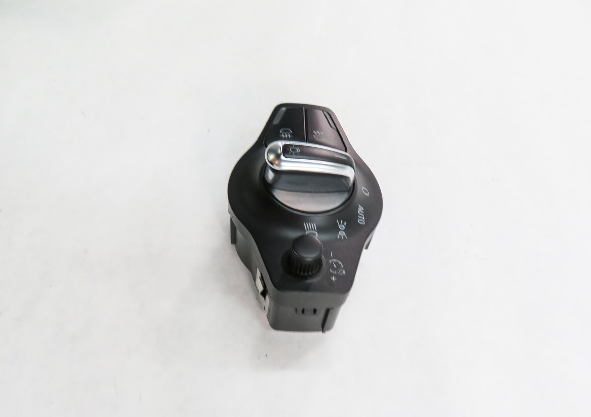 Thumbnail 4: 2008-2013 AUDI A5 S5 (B8 8T) HEADLIGHT SWITCH