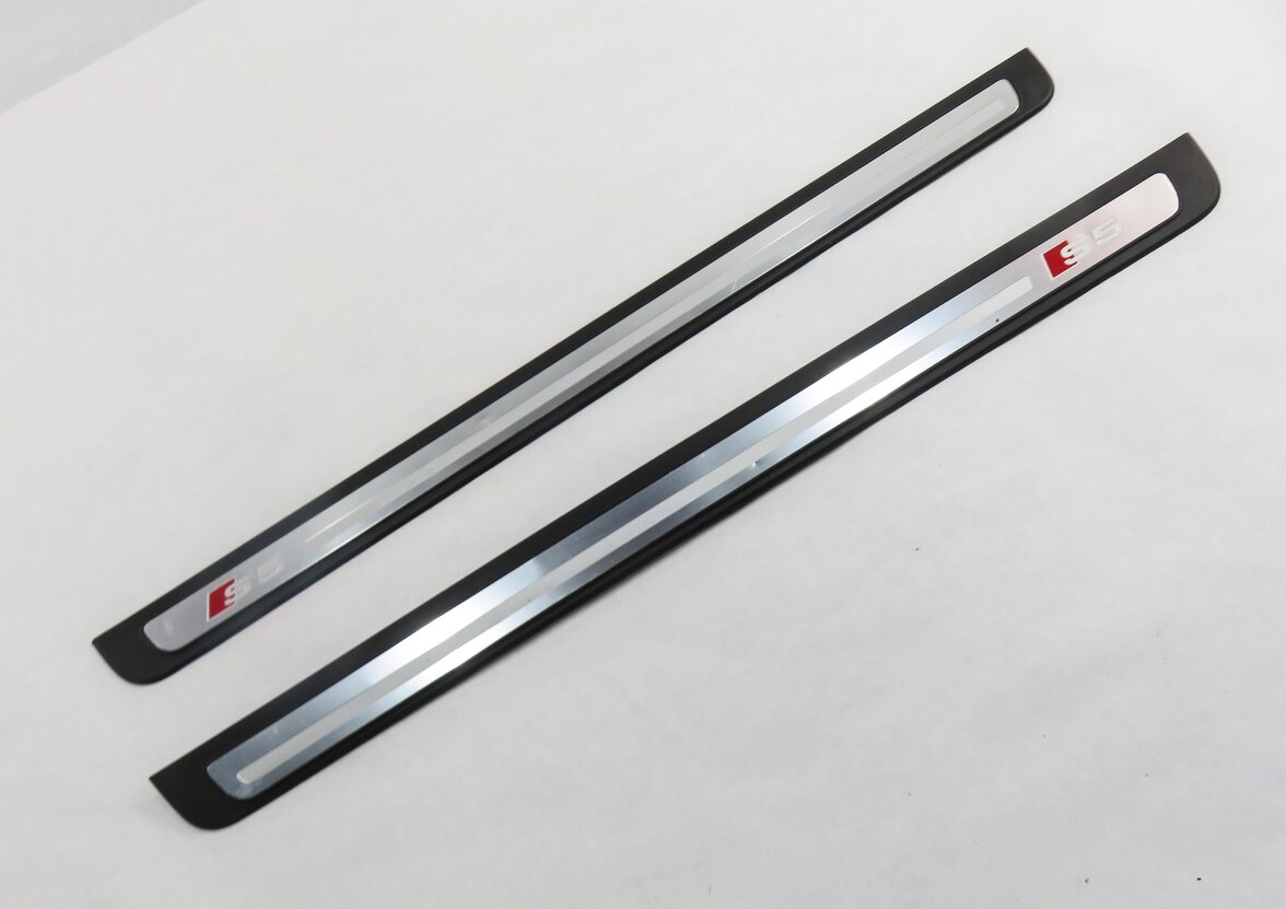 Thumbnail 1: 2013 AUDI S5 (B8 8T) COUPE - FRONT LEFT & RIGHT DOOR SILL TRIM SET