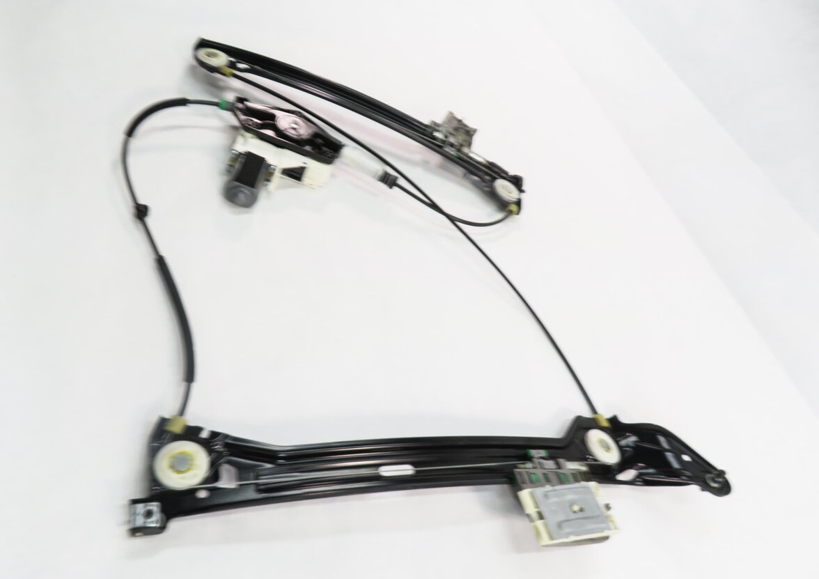 Thumbnail 3: 2013 AUDI S5 (B8 8T) RIGHT FRONT PASSENGER POWER WINDOW REGULATOR w/ MOTOR