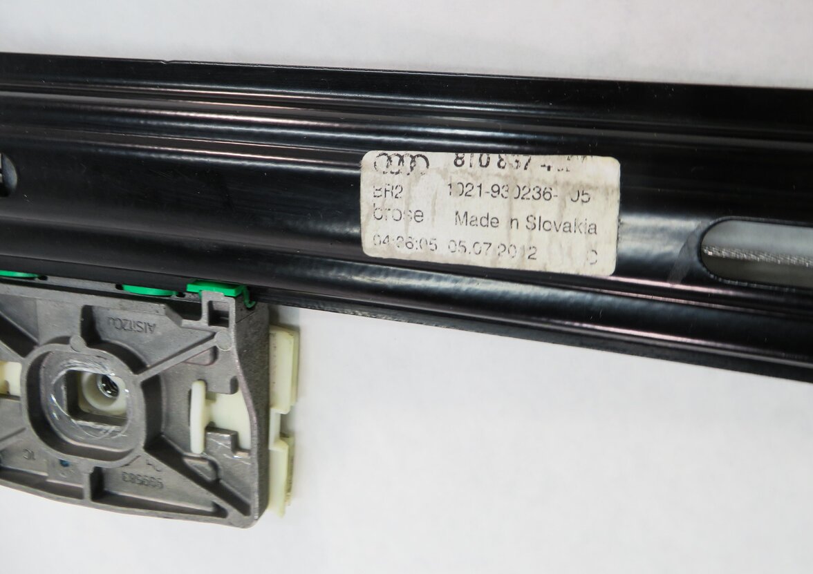 Thumbnail 7: 2013 AUDI S5 (B8 8T) RIGHT FRONT PASSENGER POWER WINDOW REGULATOR w/ MOTOR