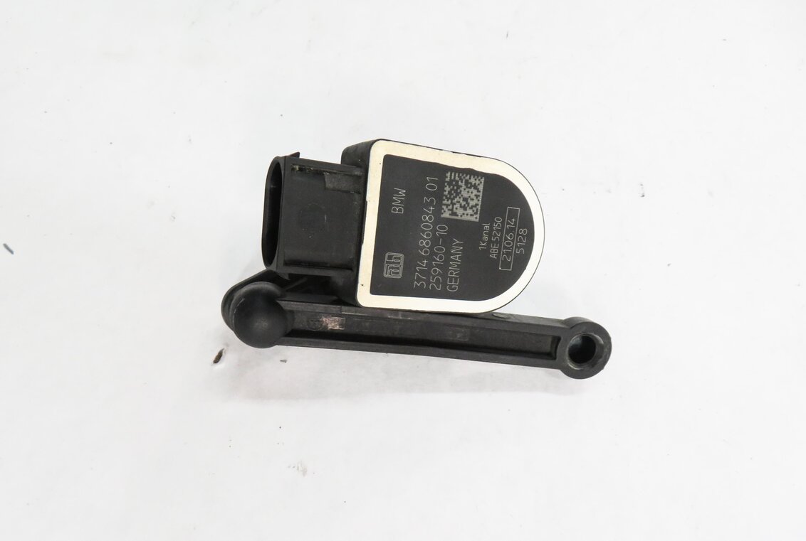 Thumbnail 4: 2015 BMW 328i (F30) FRONT SUSPENSION HEIGHT LEVEL SENSOR