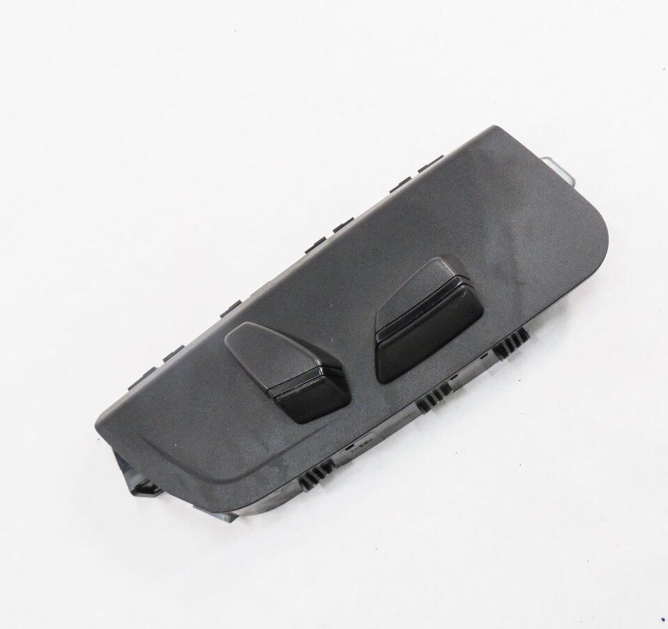 2015 BMW 328i (F30) RIGHT FRONT PASSENGER SEAT ADJUSTMENT SWITCH