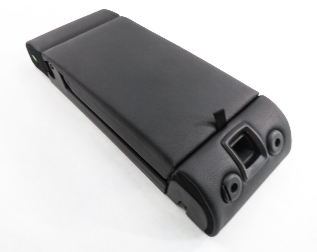 Thumbnail 1: 2015 BMW 328i (F30) REAR SEAT CENTER CONSOLE ARMREST w/ CUP HOLDER (BLACK)