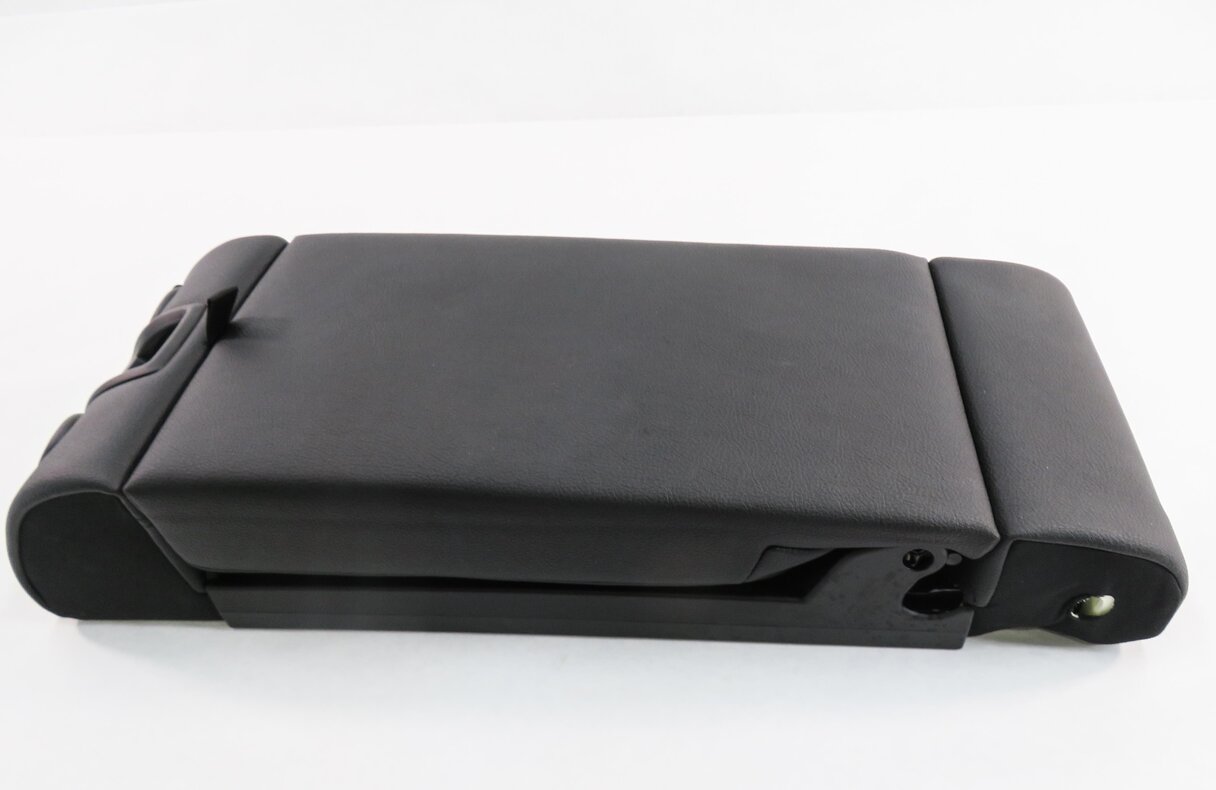 Thumbnail 4: 2015 BMW 328i (F30) REAR SEAT CENTER CONSOLE ARMREST w/ CUP HOLDER (BLACK)