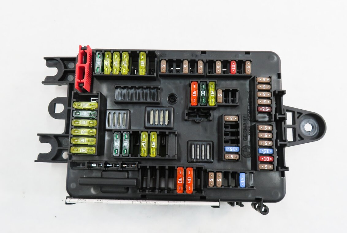 Thumbnail 2: 2015 BMW 328i (F30) REAR TRUNK FUSE BOX POWER DISTRIBUTION FUSE BOX