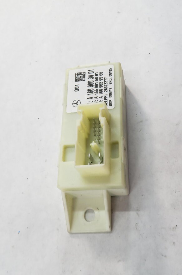 Thumbnail 3: 2013 MERCEDES GL450 (X166) HEADLIGHT RANGE CONTROL MODULE