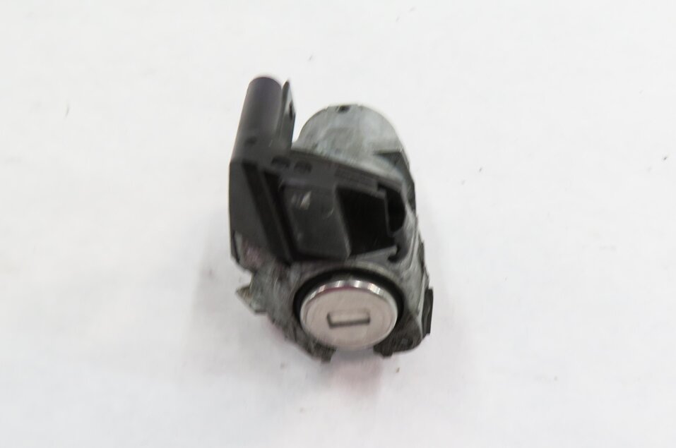 Thumbnail 5: 2013 MERCEDES GL450 (X166) LEFT FRONT DRIVER DOOR HANDLE LOCK CYLINDER w/ KEY