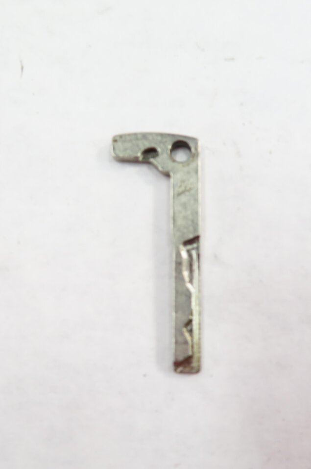 Thumbnail 8: 2013 MERCEDES GL450 (X166) LEFT FRONT DRIVER DOOR HANDLE LOCK CYLINDER w/ KEY