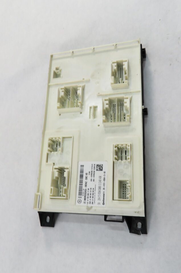 Thumbnail 4: 13 MERCEDES GL350 GL450 GL550 ML350 (W166 X166) FRONT SIGNAL ACQUISITION MODULE