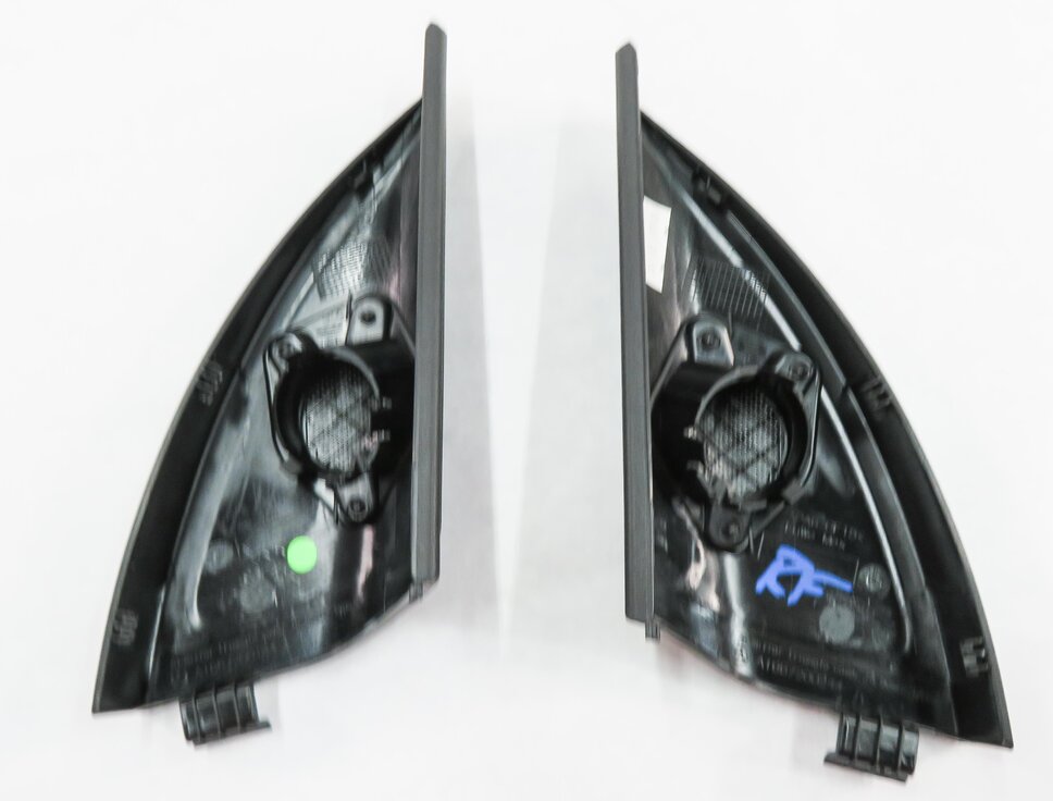 Thumbnail 6: 2013 MERCEDES GL450 (X166) FRONT LEFT & RIGHT DOOR SPEAKER GRILLE TRIM COVER