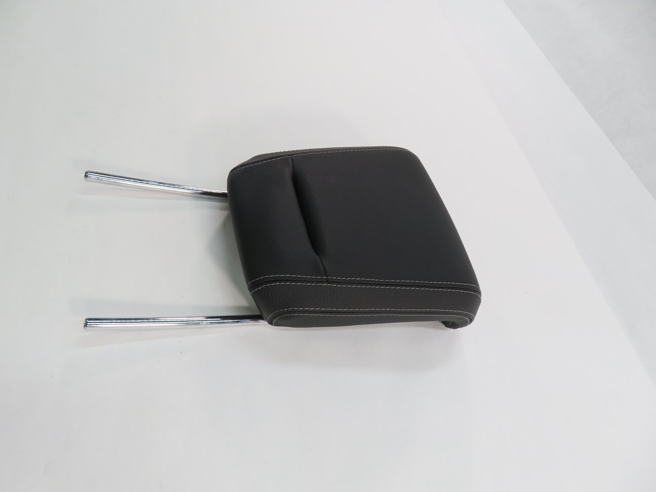 Thumbnail 4: 2013 MERCEDES GL450 (X166) REAR 3rd THIRD ROW SEAT HEADREST (BLACK LEATHER)