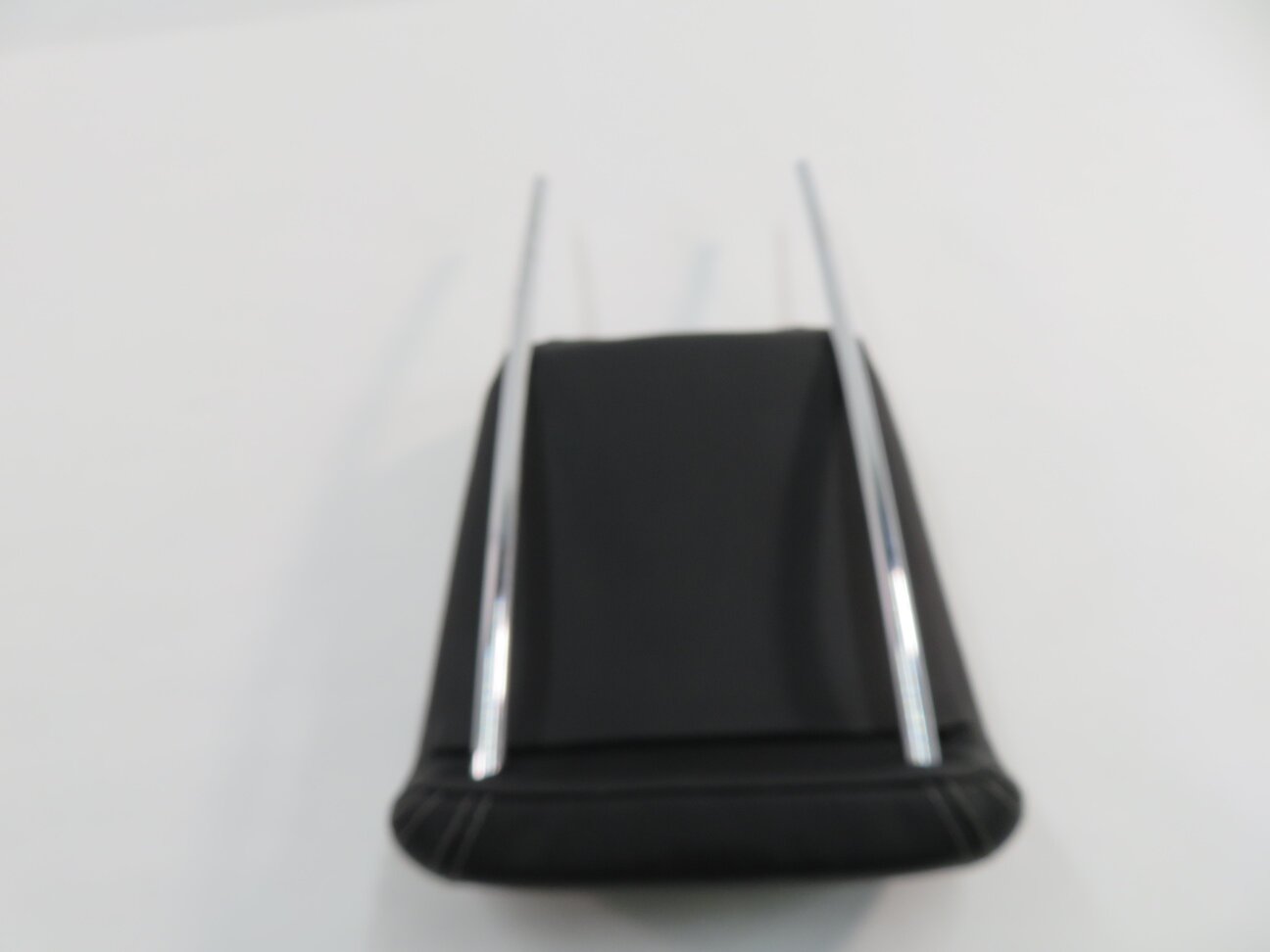 Thumbnail 6: 2013 MERCEDES GL450 (X166) REAR 3rd THIRD ROW SEAT HEADREST (BLACK LEATHER)