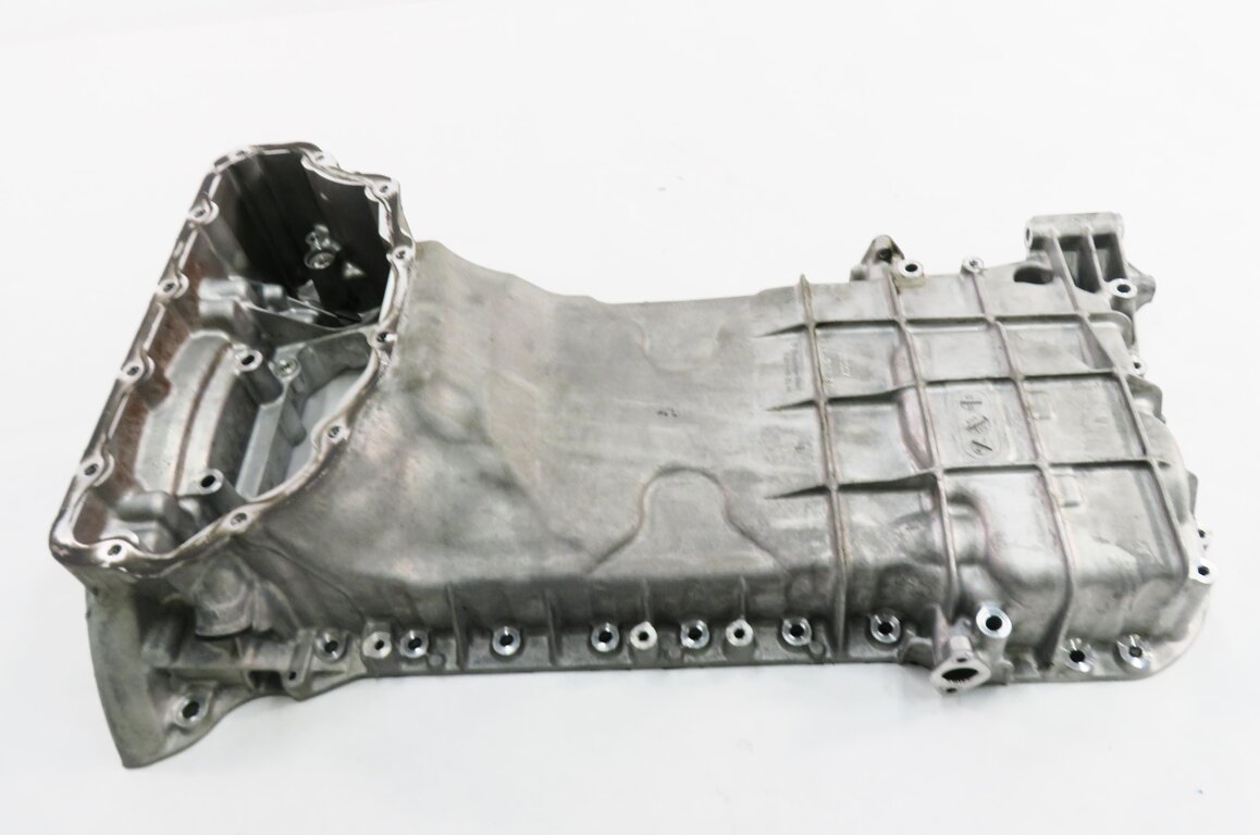 Thumbnail 2: 2012-2020 MERCEDES E550 GL450 GL550 ML550 SL550 CLS550 - 4.6L V8 UPPER OIL PAN