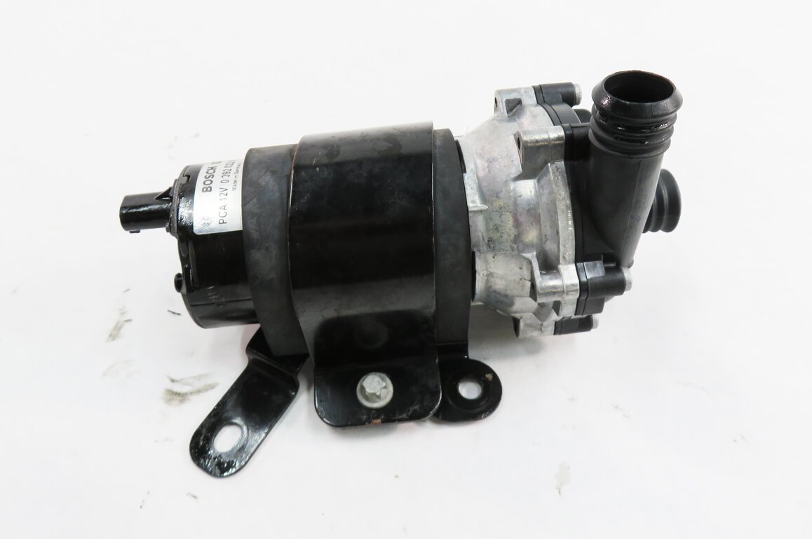 Thumbnail 2: 2013 MERCEDES GL450 (X166) 4.6L M278 TWIN TURBO ENGINE - AUXILIARY WATER PUMP