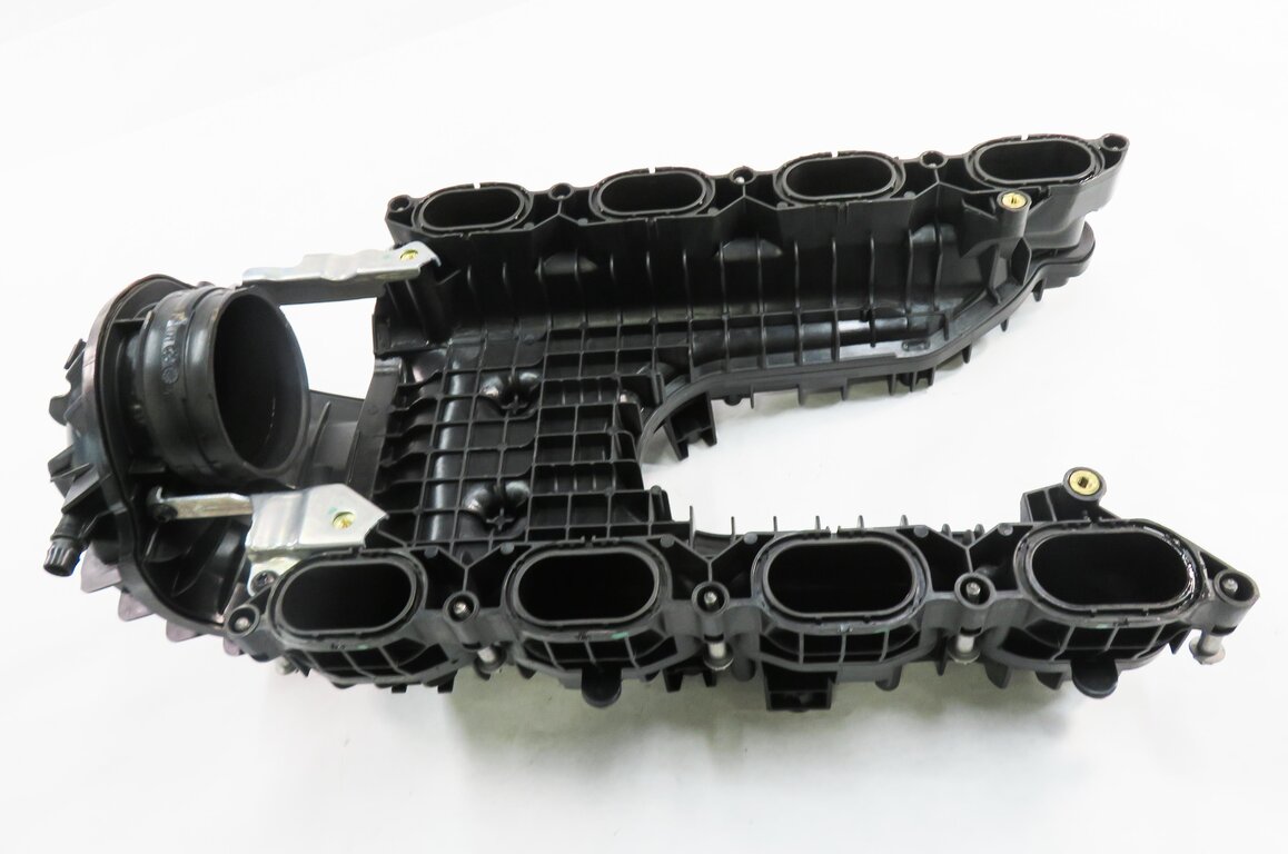 Thumbnail 5: 11-20 MERCEDES CL550 E550 GL450 GL550 GLS550 S550 SL550 - 4.6L INTAKE MANIFOLD