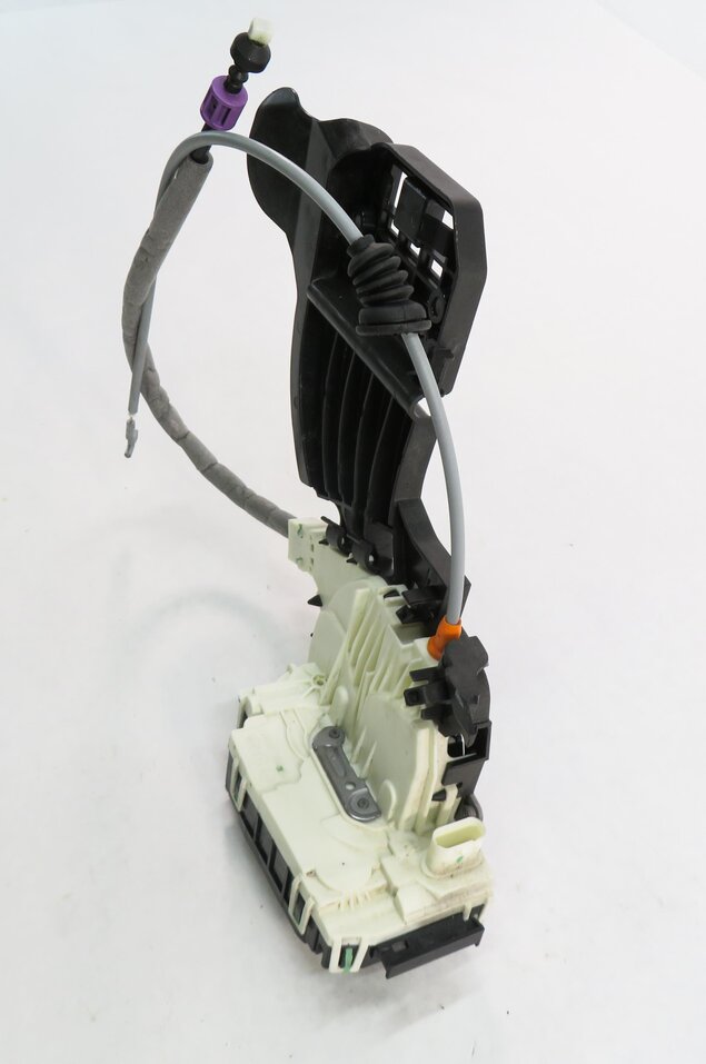 Thumbnail 3: 11-19 MERCEDES E350 GL350 GL450 GL550 CLK250 GLK350 ML350 - LEFT REAR DOOR LATCH