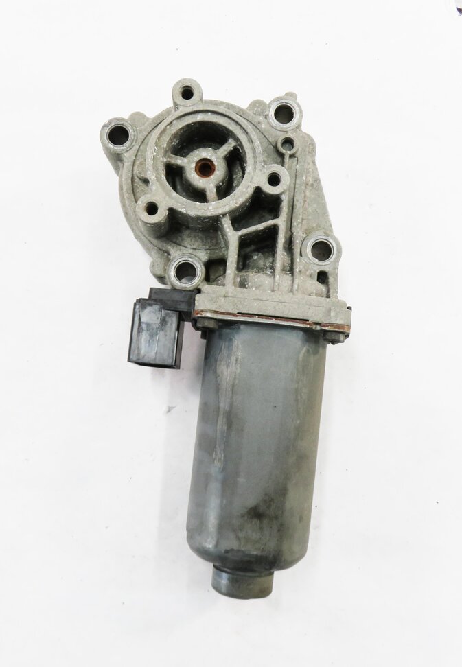 Thumbnail 2: 05-16 LR3 LR4 RANGE ROVER SPORT (L320 L322 L405 L494) TRANSFER CASE SHIFT MOTOR