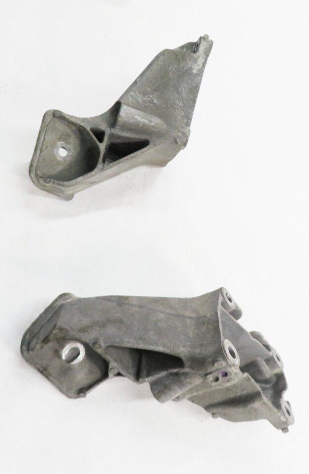 Thumbnail 3: 2012 RANGE ROVER SPORT (L320) 5.0L SUPERCHARGED ENGINE - MOTOR MOUNT BRACKET SET