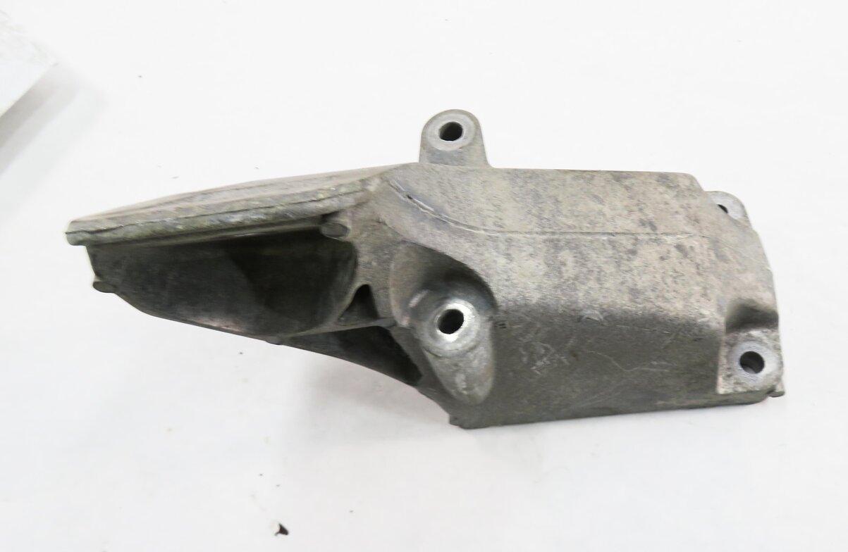 Thumbnail 7: 2012 RANGE ROVER SPORT (L320) 5.0L SUPERCHARGED ENGINE - MOTOR MOUNT BRACKET SET