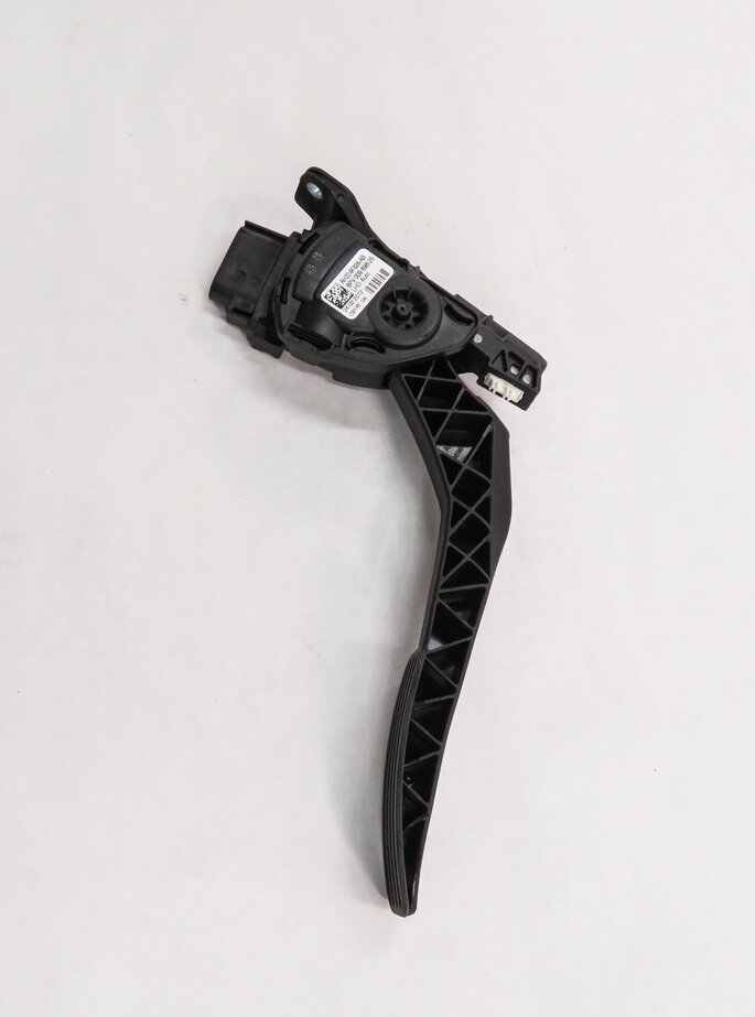 Thumbnail 4: 2012 RANGE ROVER SPORT (L320) GAS PEDAL