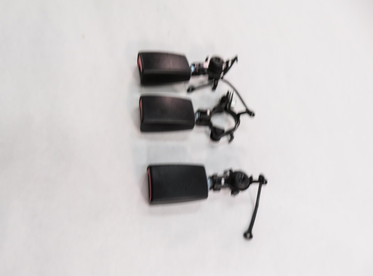 Thumbnail 4: 2012 RANGE ROVER SPORT (L320) REAR 2nd ROW SEAT SEATBELT BUCKLE RECEIVER SET-3