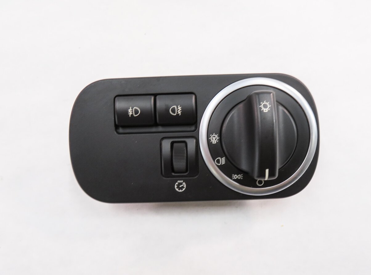 Thumbnail 5: 2010-2013 LAND ROVER LR4 - RANGE ROVER SPORT (L320) HEADLIGHT SWITCH CONTROL